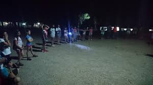 Los juegos recreativos tienen finalidad la interacción entre los participantes para el. Juegos Nocturnos Para Campamentos Conocelos Todos