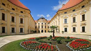 All inclusive pobyty, dovolená s ubytování v hotelech, penzionech, apartmánech. Top Vyletni Cile Jizni Morava Videos Facebook