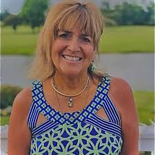 Karen Florio's Instagram, Twitter & Facebook