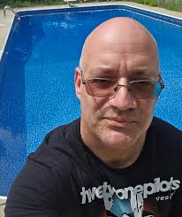 Michael N. Travers(@arctic_pops) • Instagram 사진 및 동영상