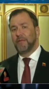 Visita productiva al Reino de Arabia Saudita junto al Presidente  @NicolasMaduro. , Este lunes sostuvimos un importante encuentro con el  príncipe Mohammed bin Salman en aras de reforzar la cooperación ...