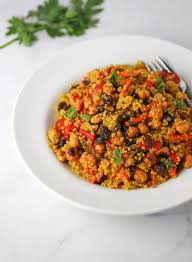 Moroccan Quinoa Salad This Gluten Free Vegan Quinoa Salad Recipe Is So Healthy And So Full O Vegan Lunch Recipes Vegan Quinoa Bowl Recipes Healthy Recipes