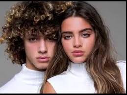 Sharon Ringer's Instagram, Twitter & Facebook