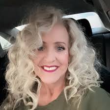 Linda Maisano dans personnes