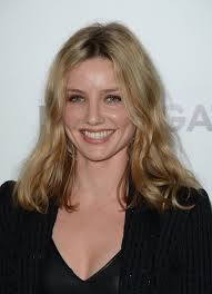 Annabelle Wallis