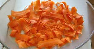 L Huile De Carotte Est Une Huile Excellente Pour Le Visage Elle Donne Un Teint Hale Et Lumineux Et Favor Huile De Carotte Macerat Huileux Recette De Chantilly