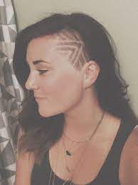Shaved Design On The Side So Fun Womens Hairstyles Hair Styles Older Women Hairstyles