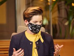 Preferuje minimalistické, mírně výstřední, ale pořád klasické kousky. Martina Viktorie Kopecka Archivy Proboha