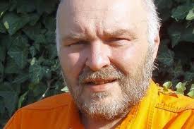 Smutná správa pre slovenskú kultúru: Vo veku 65 rokov zomrel známy textár  Dano Mikletič