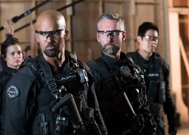 S.W.A.T. Season 1 Episode 2 Photos Cuchillo | Seat42F