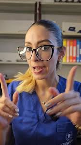 Dr Manuela Corona Review