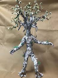 The sindarin name for ents, as a race, is onodrim, and as individuals onod (pl. Leaflock Ash Ent Lord Of The Rings Custom Action Figure