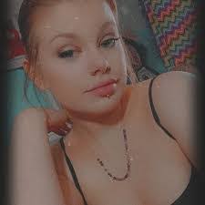 Nicole Pritt's Instagram, Twitter & Facebook