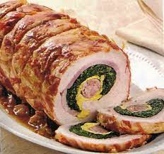 Il rotolo di pollo ripieno è un secondo a base di carne molto gustoso che conquisterà il palato dei vostri ospiti in modo sorprendente. Rotolo Di Tacchino Farcito Ricette Ricette Con Pollo E Verdure Ricette Tacchino