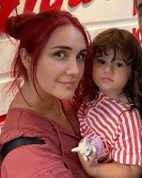 Roberto Wilhelm's Instagram, Twitter & Facebook