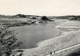 Aktuelles rund um die bevertalsperre wassersport, camping unsere restauration und den bootsverleih. Bevertalsperre Huckstory De Historische Und Neuere Fotos Von Huckeswagen