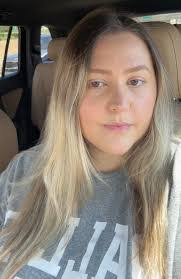 Tammi Hogan's Instagram, Twitter & Facebook