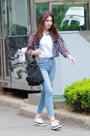 Mabar bareng teman main cs rank auto sikat (free fire). 10 Gaya Casual Jeon Somi Yang Keren Buat Hangout Bareng Temen