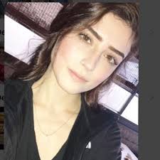 Shea Warfield (@sheaamackinnonn)