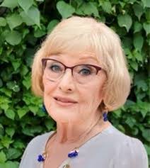 Dianne Doran's Instagram, Twitter & Facebook