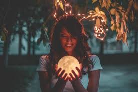Looking for thoughtful moon quotes? 20 Romantic Quotes On Moon For Your Girlfriend And Boyfriend