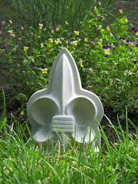 Fleur De Lis Stone Concrete Decorative Garden Statue Etsy Garden Statues Concrete Decor Garden Shop