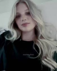 Heather Waycaster's Instagram, Twitter & Facebook