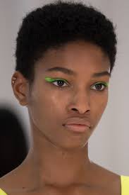 The Best Make Up Looks From The Spring Summer 2021 Fashion Weeks Burgundy Makeup Makeup Trends Makeup Looks