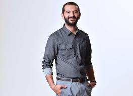 Η θεσσαλονικιά γιατρός διαψεύδει τα. Lewnidas Koytsopoylos Apo Pan8hras Ths Plateias Stis Koyzines Toy Masterchef