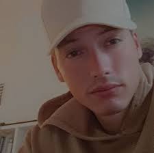 Guys! If you want to just shoot people. There is a team death match mode  you know.