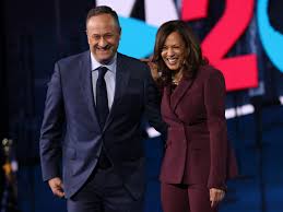 Kamala harris, american democratic politician who represented california in the u.s. Kamala Harris Family Everything To Know About The Democratic V P Nominee S Inner Circle Vogue