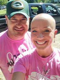 Hilarious photo shoot celebrates parents' empty nest