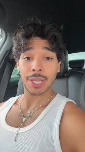 Anthony Perretti's Instagram, Twitter & Facebook