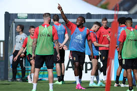 Italië heeft vrijdag de openingswedstrijd van het ek gewonnen. Uy7egt Pimzpwm