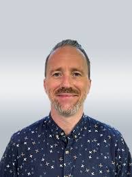 Damian Cunningham's Instagram, Twitter & Facebook