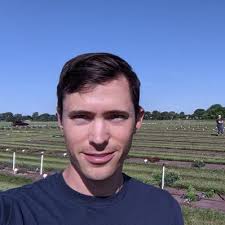 Pat Hoehn's Instagram, Twitter & Facebook