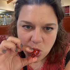 Why does CarPlay skip and cut out when using Spotify or Amazon music in a  2022 Onyx Subaru Ascent?