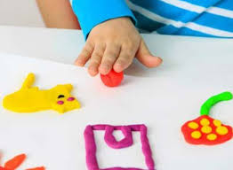 Pate a modele 4 promotions de la semaine. Creativite La Pate A Modeler C Est Bon Pour Quoi