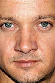 Rainbow Eyes Jeremyrenner Jeremy Renner Pinterest Jeremy Renner Renner Jeremy