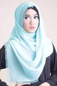 Warna yang sesuai dengan biru gelap. Ketahui Kombinasi Warna Bibir Dan Hijab Yang Pas Hanya Dari 3 Warna Lipstik Saja