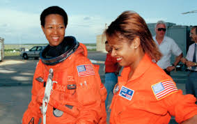 Astronaut Mae Jemison To Deliver Commencement Address At Washington  University In St. Louis - The Source - Washington University In St. Louis