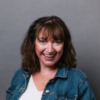 700+ profilů „Rumbold“