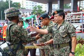 Warganegara malaysia berusia tidak kurang daripada 18 tahun dan tidak melebih 25 pada 5 mac 2018. Temuduga Terbuka Tentera Darat 2019 Pemilihan Awal Terbuka Perajurit Muda Buku Kerjaya Tudm Facebook Jawatankosong Terkini Di Angkatan Tentera Malaysia Di Bahagian Tentera Darat Sesi 2020