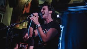 Jack's paternal grandfather was giovanni savoretti. Jack Savoretti And James Walsh Perform In Intimate Concert At Hard Rock Cafe In Support Of War Child Uk Live Review The Upcoming