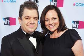 Mcnamara died in her sleep on april 21, 2016, in her family's los angeles, california, home. Patton Oswalt Reveals Michelle Mcnamara S Cause Of Death Ew Com