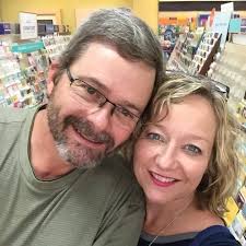 Who can repair a vintage record player in Ada, Oklahoma?