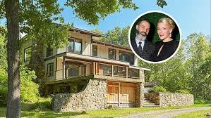 Maybe you would like to learn more about one of these? Busy Philipps Buys Hudson River Valley Home Dirt