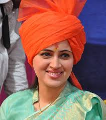 Rana was elected from maharashtra's amravati lok sabha seat in 2019. Navneet Ravi Rana Startseite Facebook