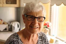 After speaking with family members, it is sad to advise old Darwin people  another Darwin personality in the Greek and general Darwin community,  Ploutou Savvas passed away peacefully