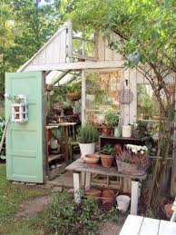 Epingle Par Samantha Kerdine Sur Jardin Heureux En 2020 Avec Images Jardin Recycle Jardinage En Serre Abri De Jardin